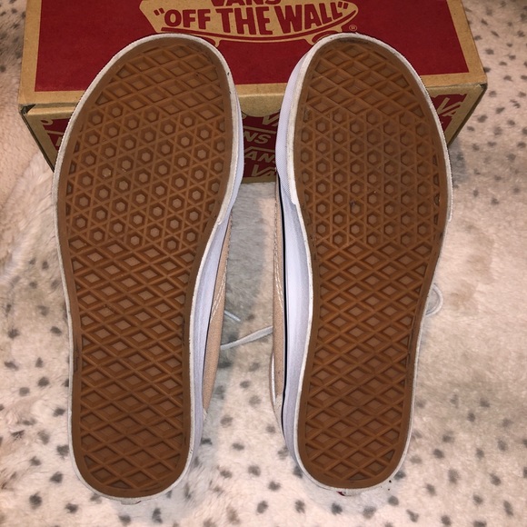 Vans - Picture 3 of 3